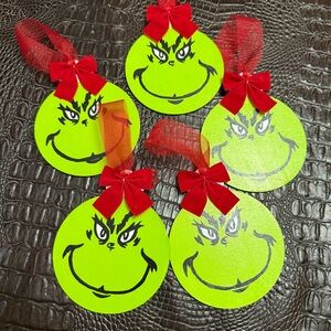 Grinch Handpainted ornaments 5 set